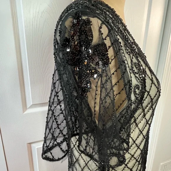 Fundaisy Elegant Black beaded and Cream cocktail, party Dress, size XL - Picture 15 of 16